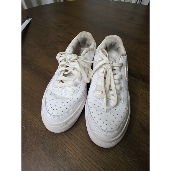 Nike Air Force One AF1 Low Triple White Sneaker Women’s 314192-117 Size 8 - Picture 6 of 16